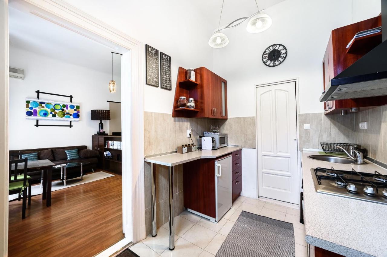Art Dream Apartment Boedapest Buitenkant foto