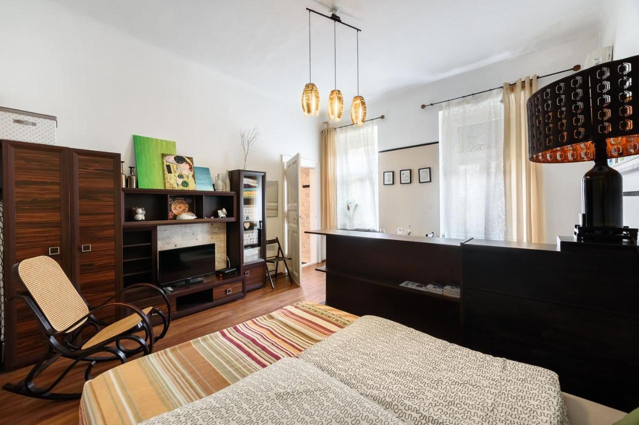 Art Dream Apartment Boedapest Buitenkant foto
